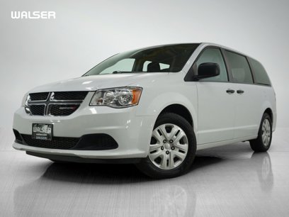 Used 2019 Dodge Grand Caravan SE w/ UConnect Hands-Free Group