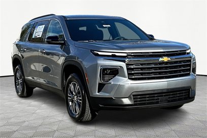 New 2025 Chevrolet Traverse LT