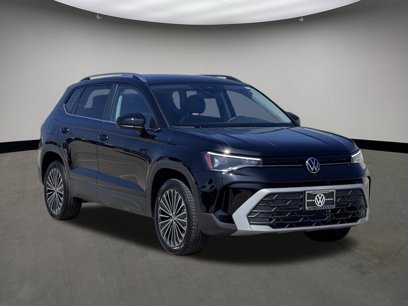 New 2025 Volkswagen Taos SE