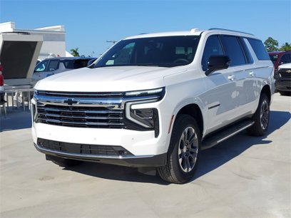 New 2025 Chevrolet Suburban LT w/ Comfort Package