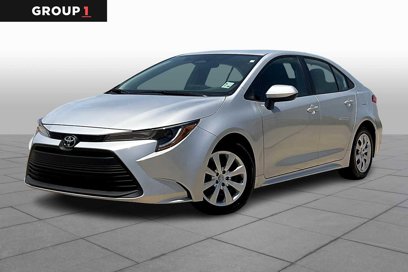 Used 2025 Toyota Corolla LE