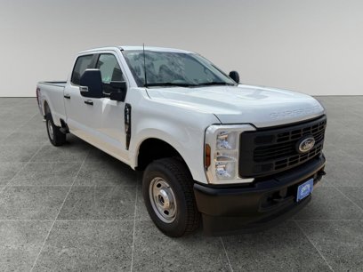 New 2025 Ford F250 Lariat w/ FX4 Off-Road Package