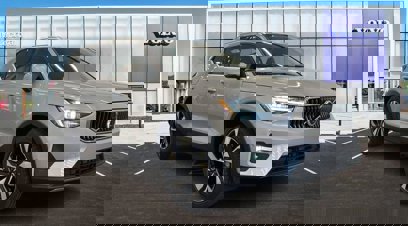 New 2025 Volvo XC40 B5 Ultra w/ Climate Package