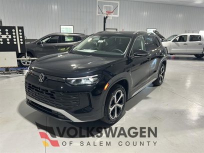 New 2025 Volkswagen Tiguan SE