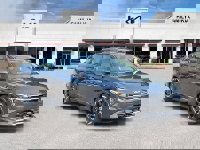 New 2025 Kia K4 EX