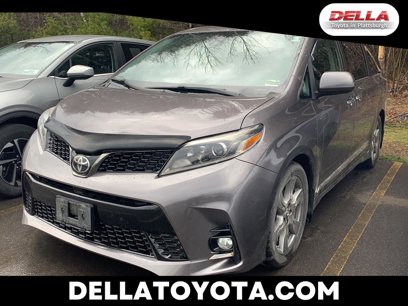 Used 2019 Toyota Sienna SE