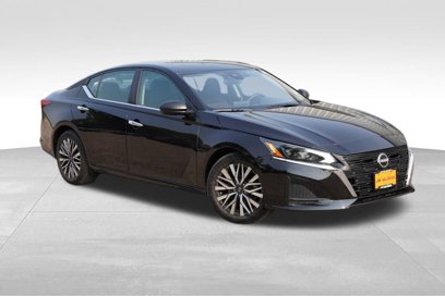 Used 2025 Nissan Altima 2.5 SV