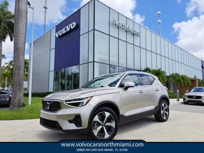Used 2024 Volvo XC40 B5 Plus