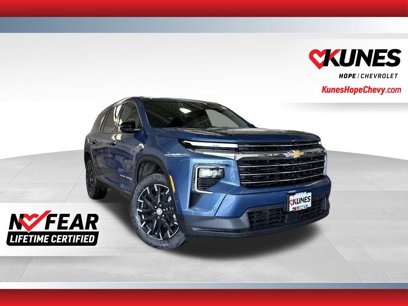 New 2025 Chevrolet Traverse LT w/ Enhanced Driving Package