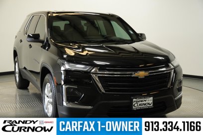 Used 2023 Chevrolet Traverse LS