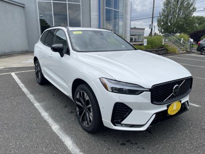 New 2026 Volvo XC60 B5 Plus w/ Protection Package Premier