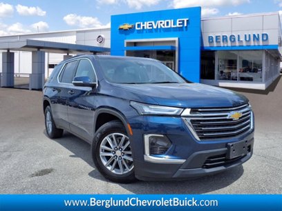 Used 2022 Chevrolet Traverse LT