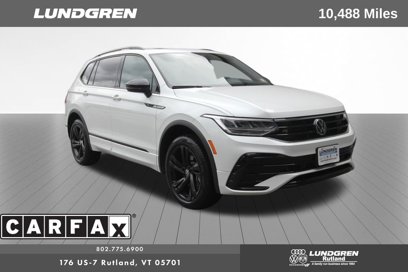 Used 2024 Volkswagen Tiguan SE R-Line