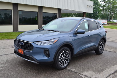 New 2025 Ford Escape SE