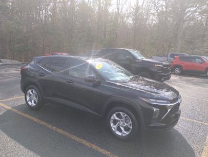 Used 2024 Chevrolet Trax LS w/ LS Convenience Package