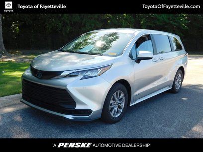 Used 2021 Toyota Sienna LE