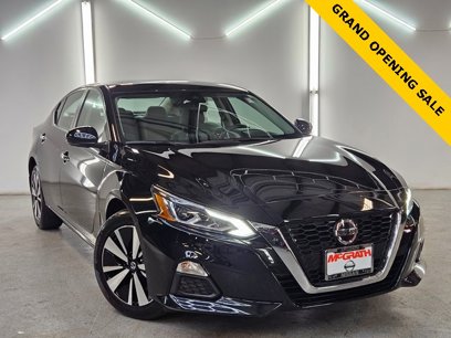 Certified 2022 Nissan Altima 2.5 SV w/ SV Premium Package