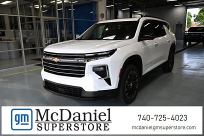 New 2025 Chevrolet Traverse LT w/ Sun and Wheel Package