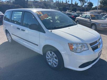 Used 2013 Dodge Grand Caravan American Value Package w/ UConnect Hands-Free Group
