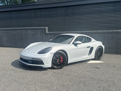Certified 2025 Porsche 718 Cayman GT4