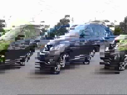 Used 2013 Nissan Pathfinder Platinum w/ Platinum Premium Pkg
