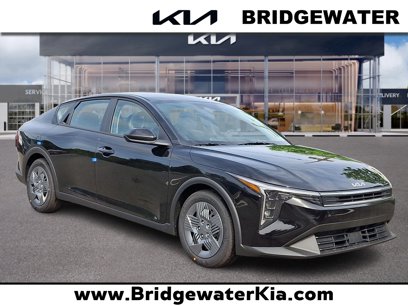 New 2025 Kia K4 LX