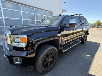 Used 2019 GMC Sierra 2500 Denali w/ Duramax Plus Package