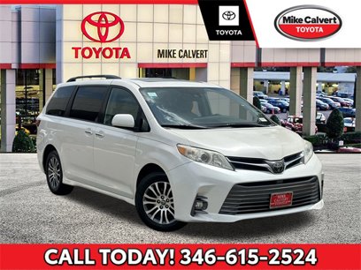 Used 2019 Toyota Sienna XLE