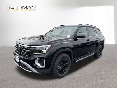 New 2024 Volkswagen Atlas Peak Edition SE