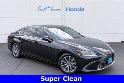 Used 2021 Lexus ES 300h w/ Premium Package
