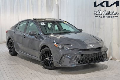 Used 2025 Toyota Camry SE