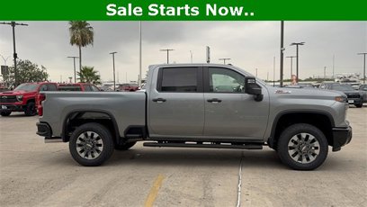 New 2025 Chevrolet Silverado 2500 Custom w/ Custom Value Package