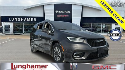 Used 2021 Chrysler Pacifica Touring-L