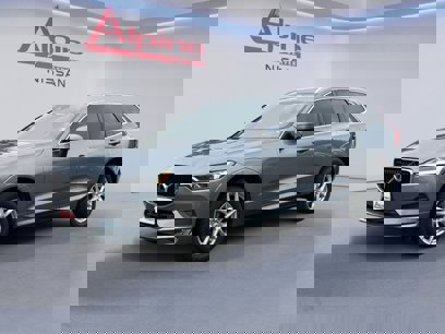 Used 2021 Volvo XC60 T5 Momentum