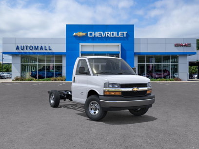 New 2025 Chevrolet Express 3500 w/ Power Convenience Package
