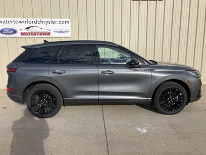 New 2025 Lincoln Corsair AWD w/ Equipment Group 101A