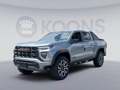 New 2025 GMC Canyon AT4 w/ Nightfall Edition