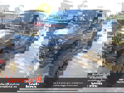 Used 2017 Jeep Wrangler Unlimited Sport w/ Connectivity Group