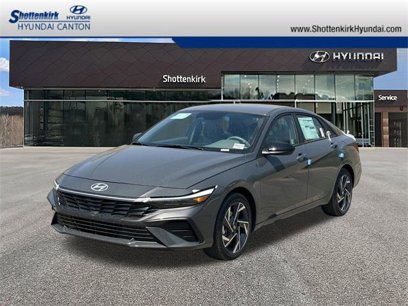 New 2025 Hyundai Elantra SEL