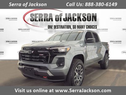 Used 2024 Chevrolet Colorado Z71 w/ Z71 Convenience Package 2