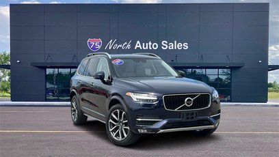 Used 2019 Volvo XC90 T5 Momentum w/ Advanced Package