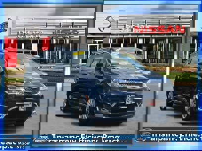 Used 2018 Chrysler Pacifica Touring-L Plus w/ Advanced Safetytec Group