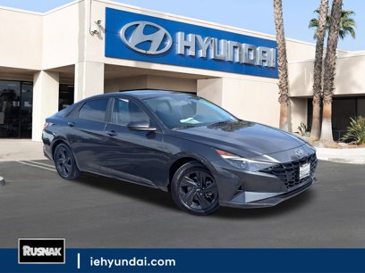New 2022 Hyundai Elantra SEL