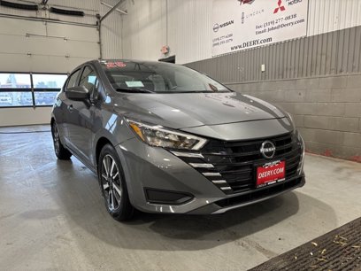 New 2025 Nissan Versa SV w/ Trunk Package