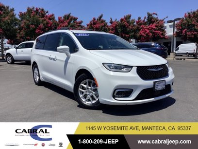 Used 2022 Chrysler Pacifica Touring-L