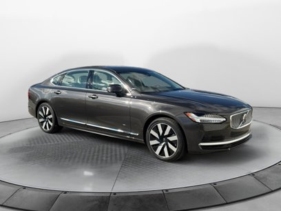 New 2024 Volvo S90 T8 Ultimate w/ Lounge Package