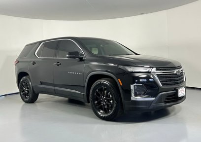 Used 2022 Chevrolet Traverse LS