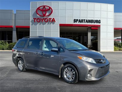 Used 2018 Toyota Sienna XLE