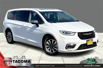 Used 2023 Chrysler Pacifica Limited