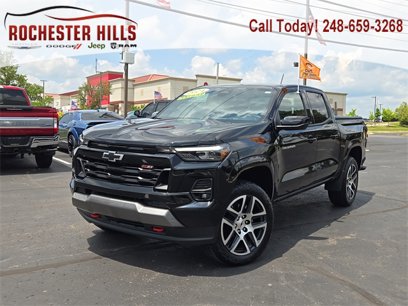 Used 2024 Chevrolet Colorado Z71 w/ Z71 Convenience Package 2